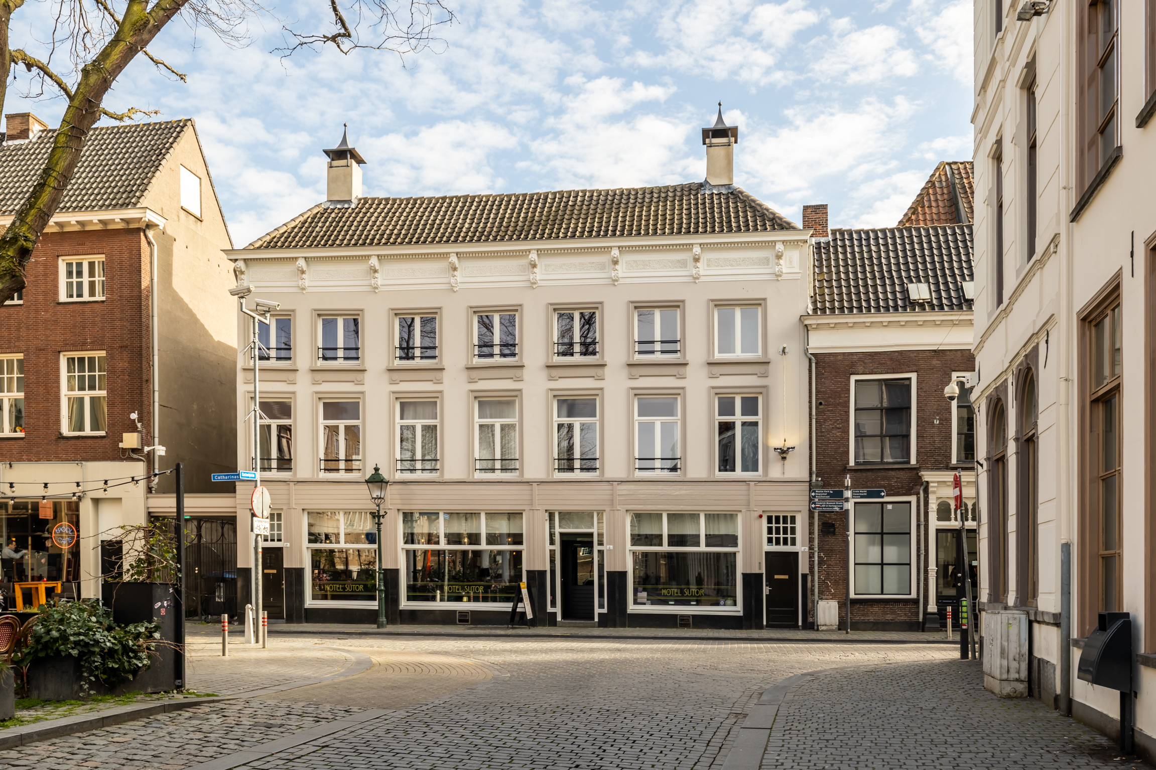 HotelPhoto1